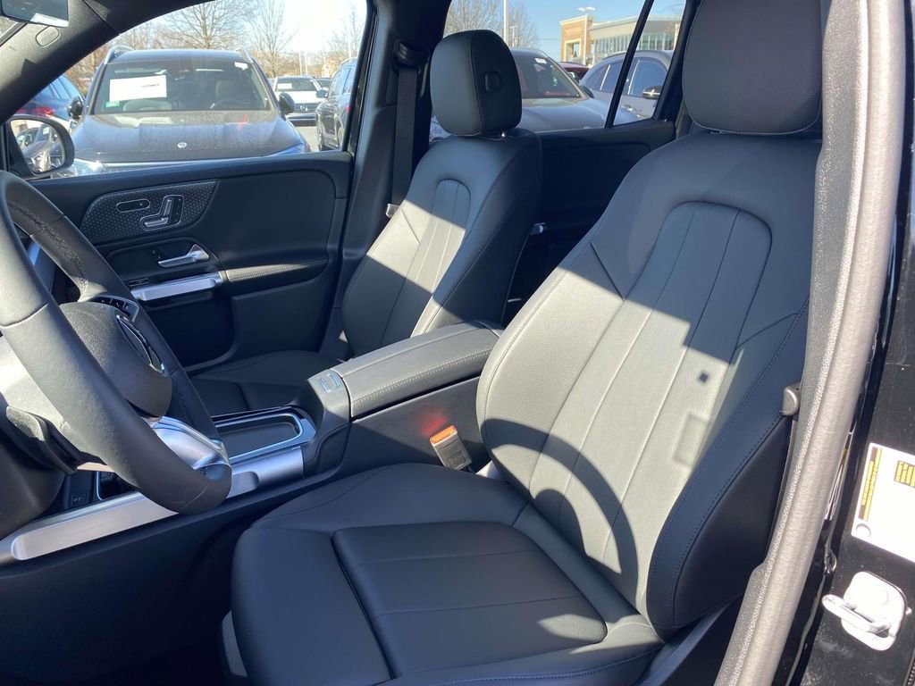 Certified 2025 Mercedes-Benz GLB 250 image 19