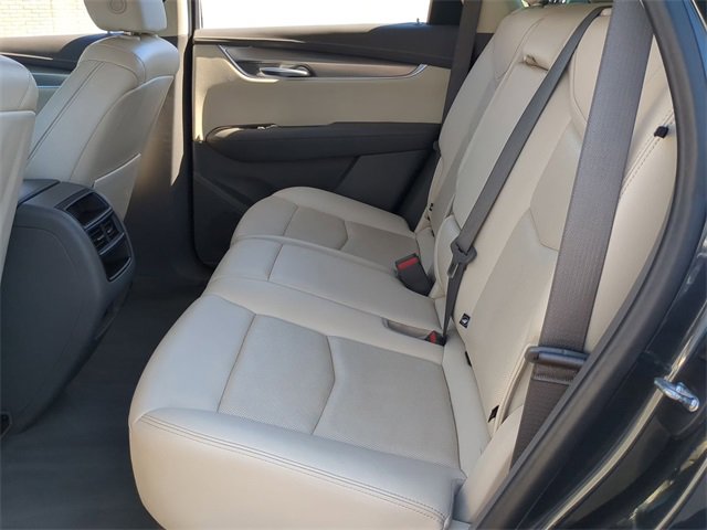 Used 2022 Cadillac XT5 Premium Luxury image 18