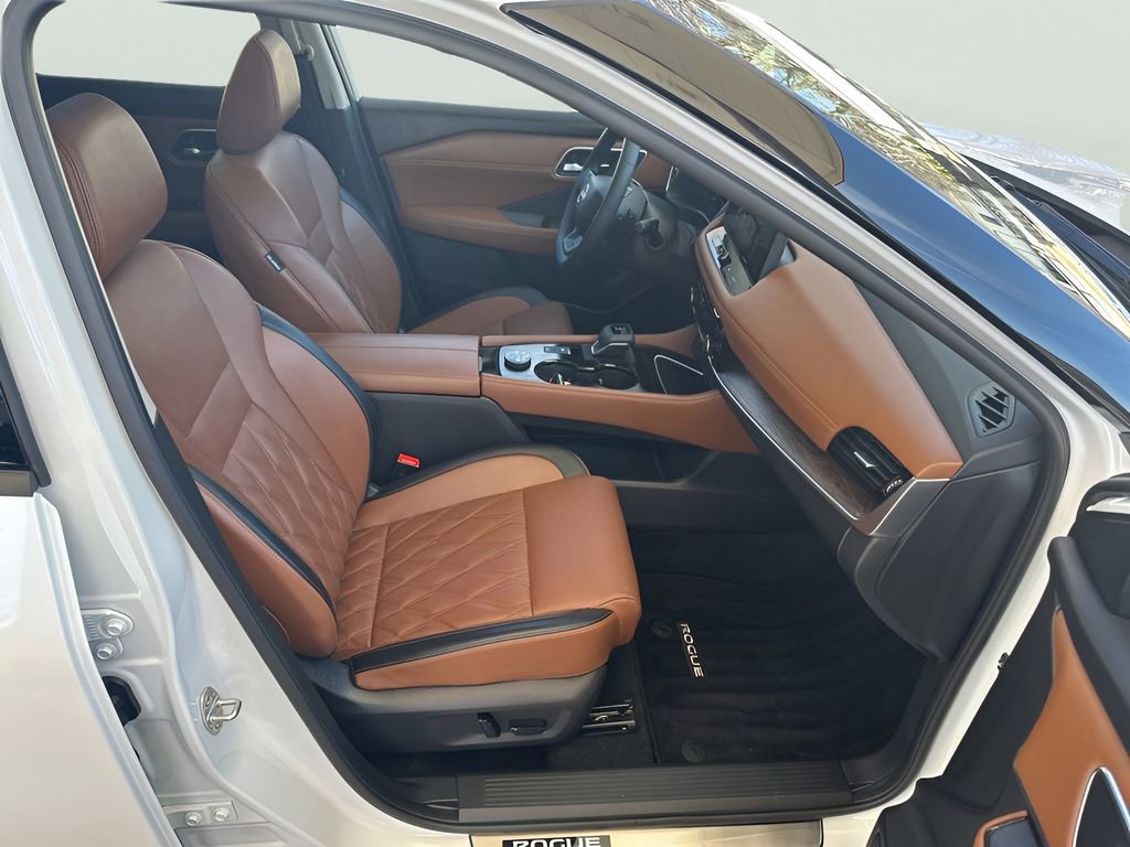 Used 2026 Nissan Rogue Platinum w/ Platinum Premium Package AWD/4WD image 29