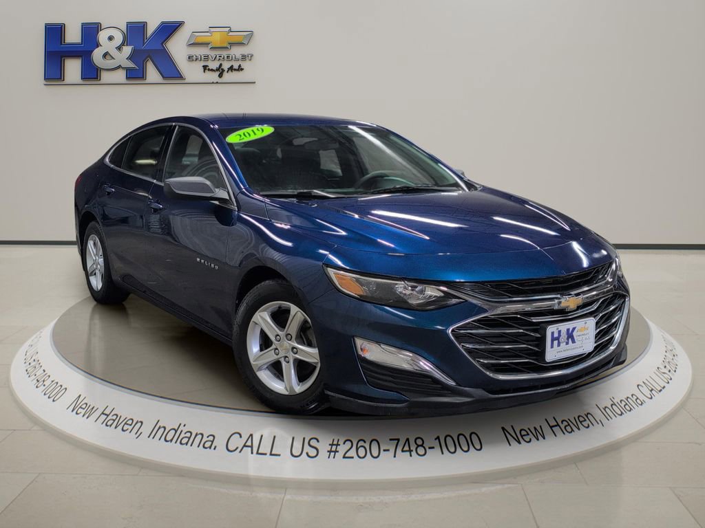 Used 2019 Chevrolet Malibu LS FWD image 1