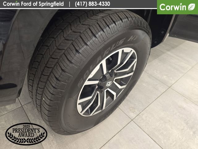 Used 2021 Toyota Tacoma TRD Sport w/ Technology Package RWD image 38
