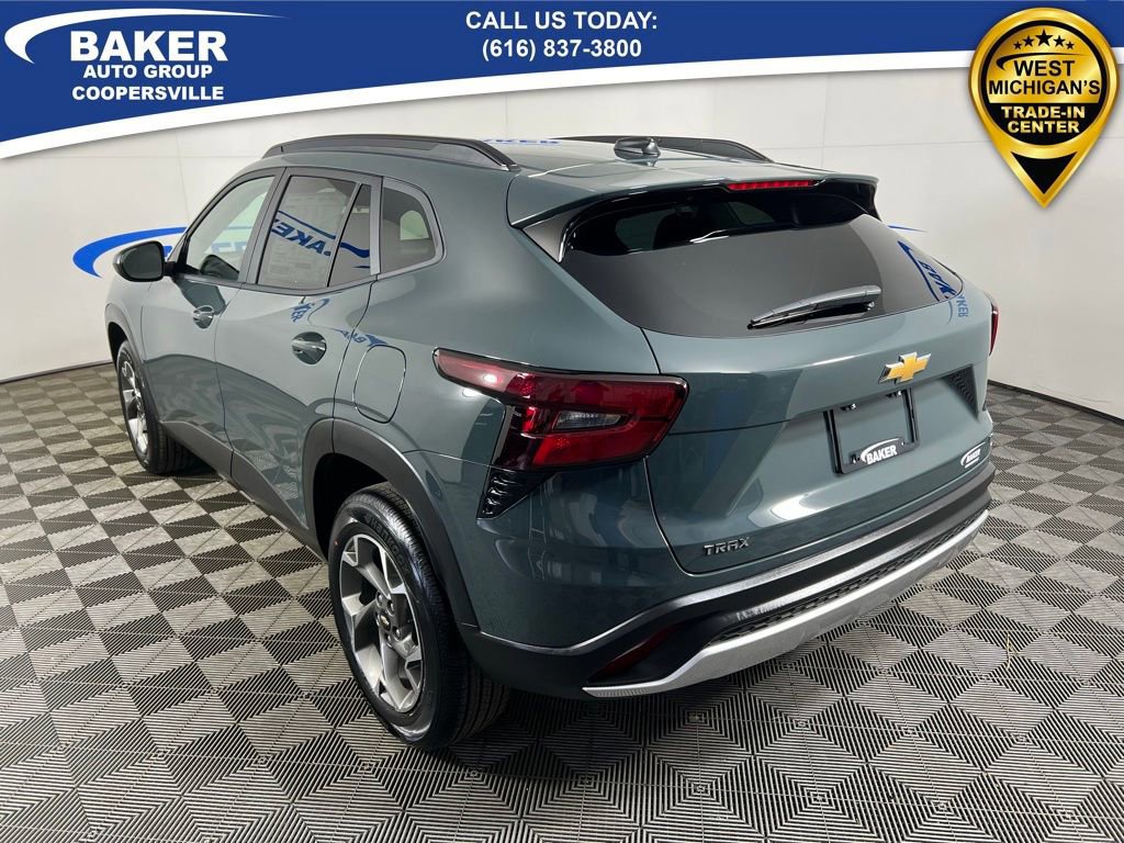 New 2026 Chevrolet Trax LT image 3