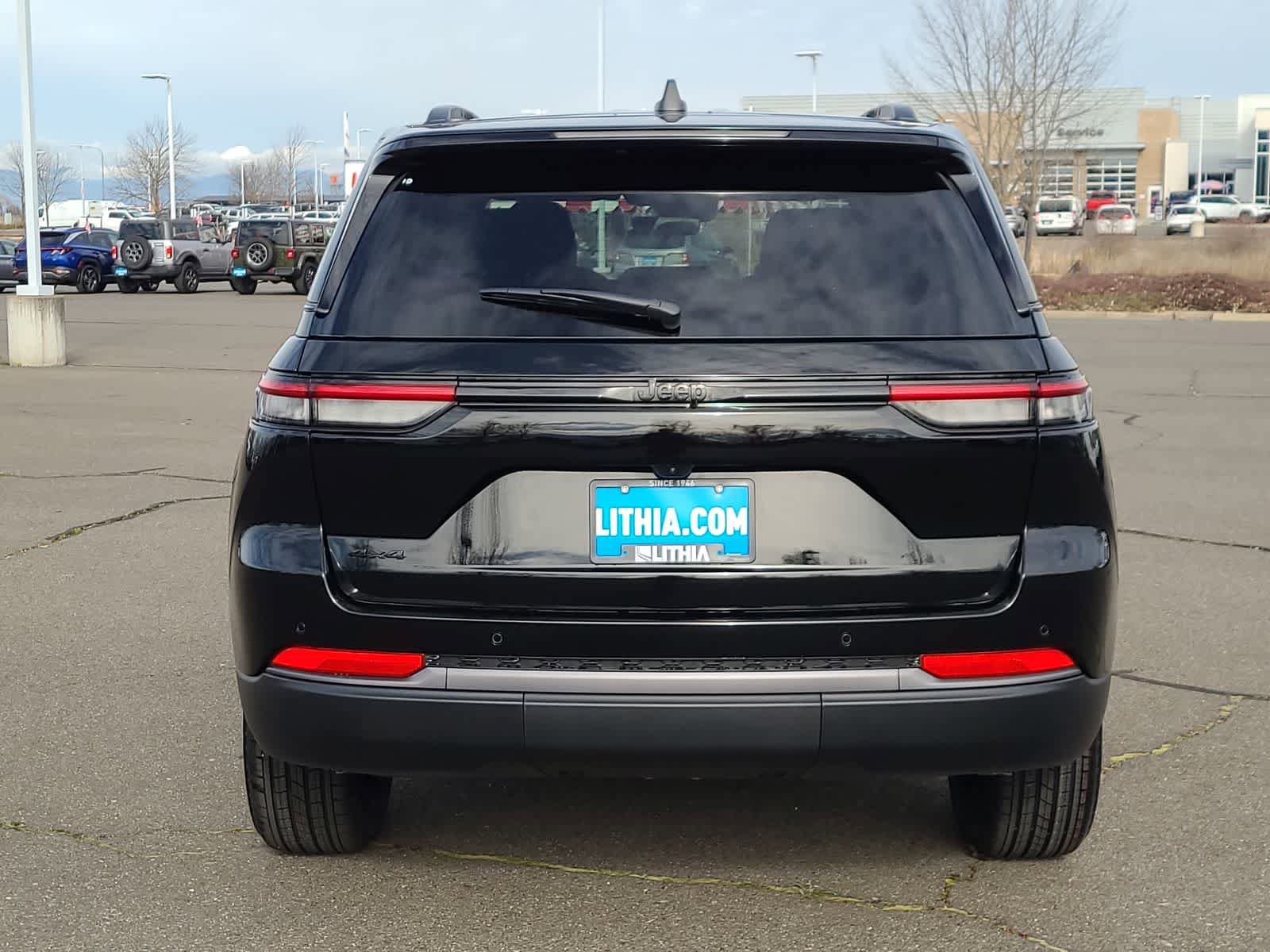 New 2026 Jeep Grand Cherokee Altitude AWD/4WD image 13