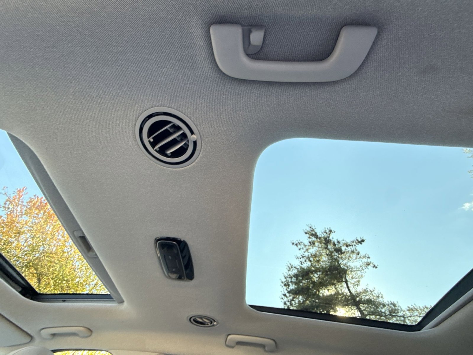 Certified 2024 Hyundai Palisade Limited image 24