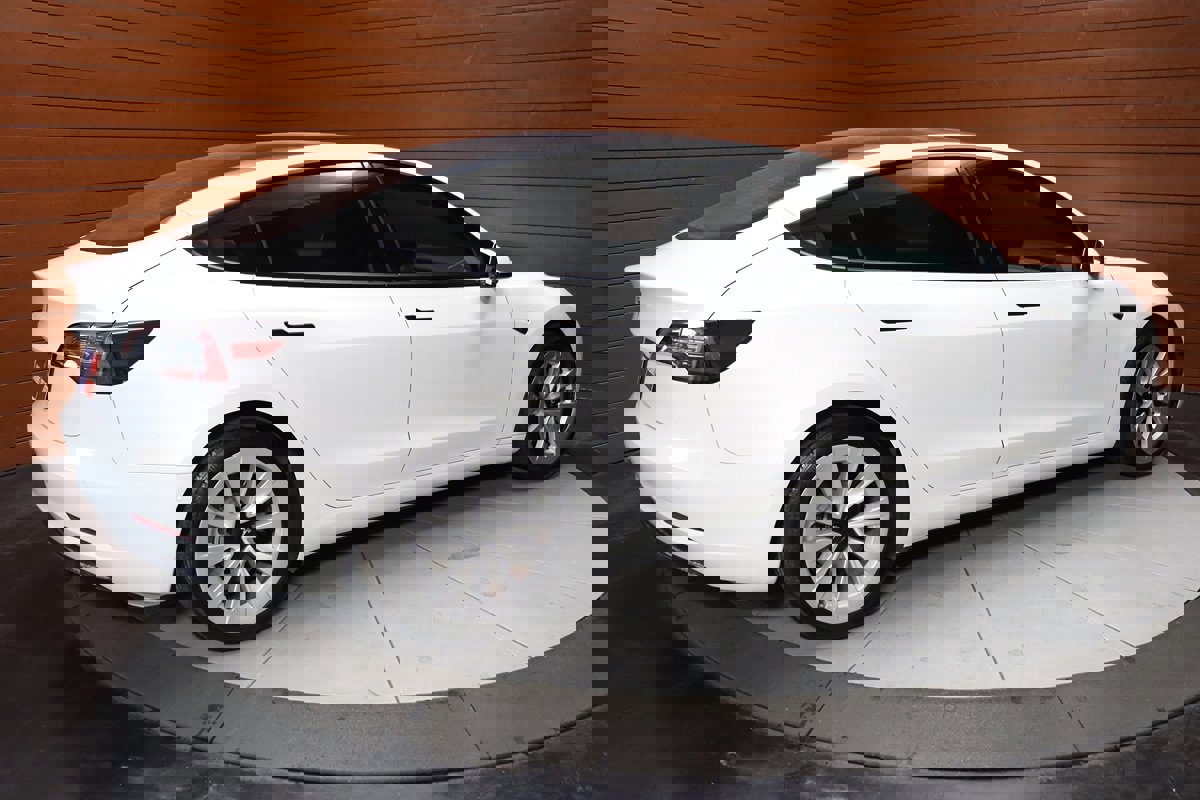 Used 2023 Tesla Model 3 Standard Range image 54