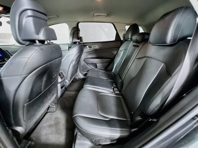 Used 2025 Kia Sportage EX FWD image 24