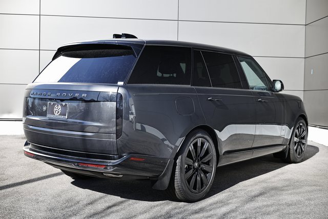 New 2025 Land Rover Range Rover Long Wheelbase SE image 15