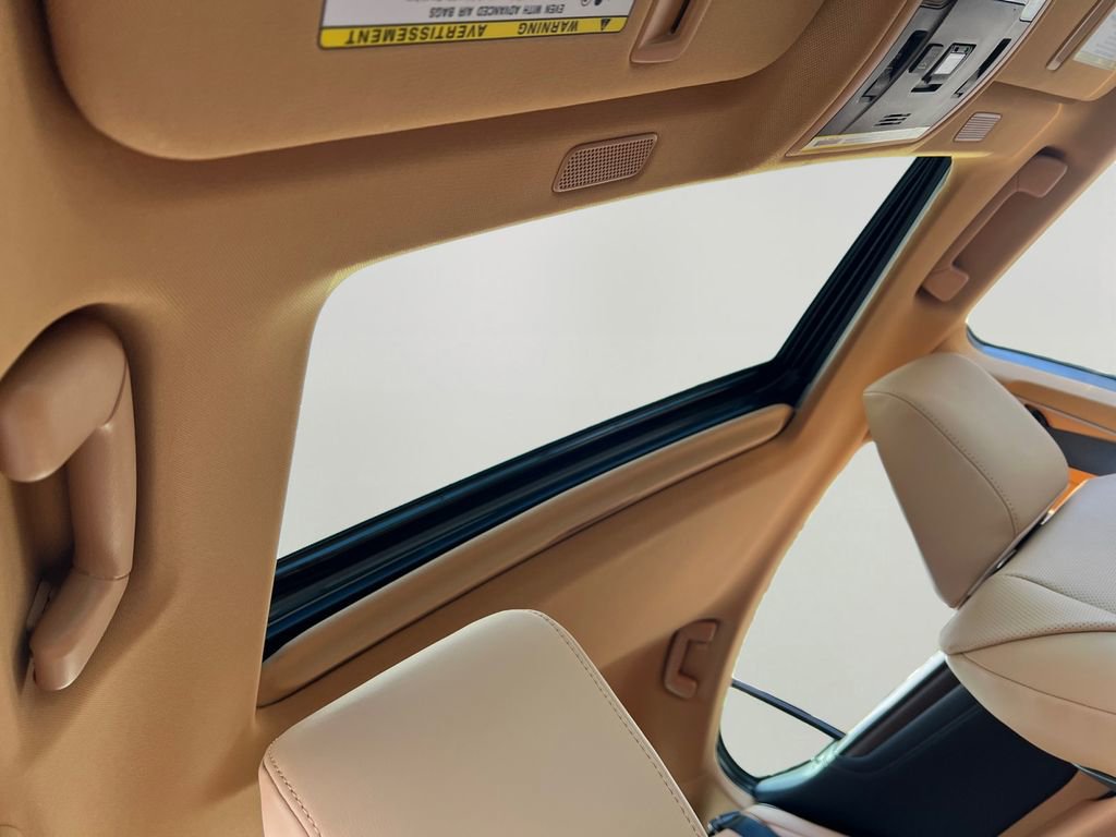 New 2025 Lexus ES 350 w/ Premium Package image 4