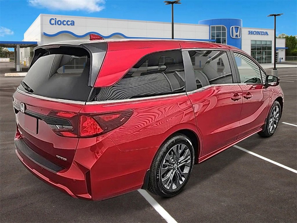 New 2026 Honda Odyssey Touring image 4