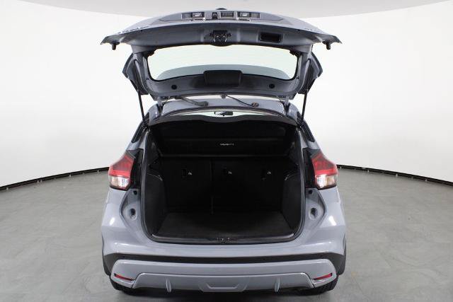 Certified 2023 Nissan Kicks SR w/ SR Premium Package FWD image 17
