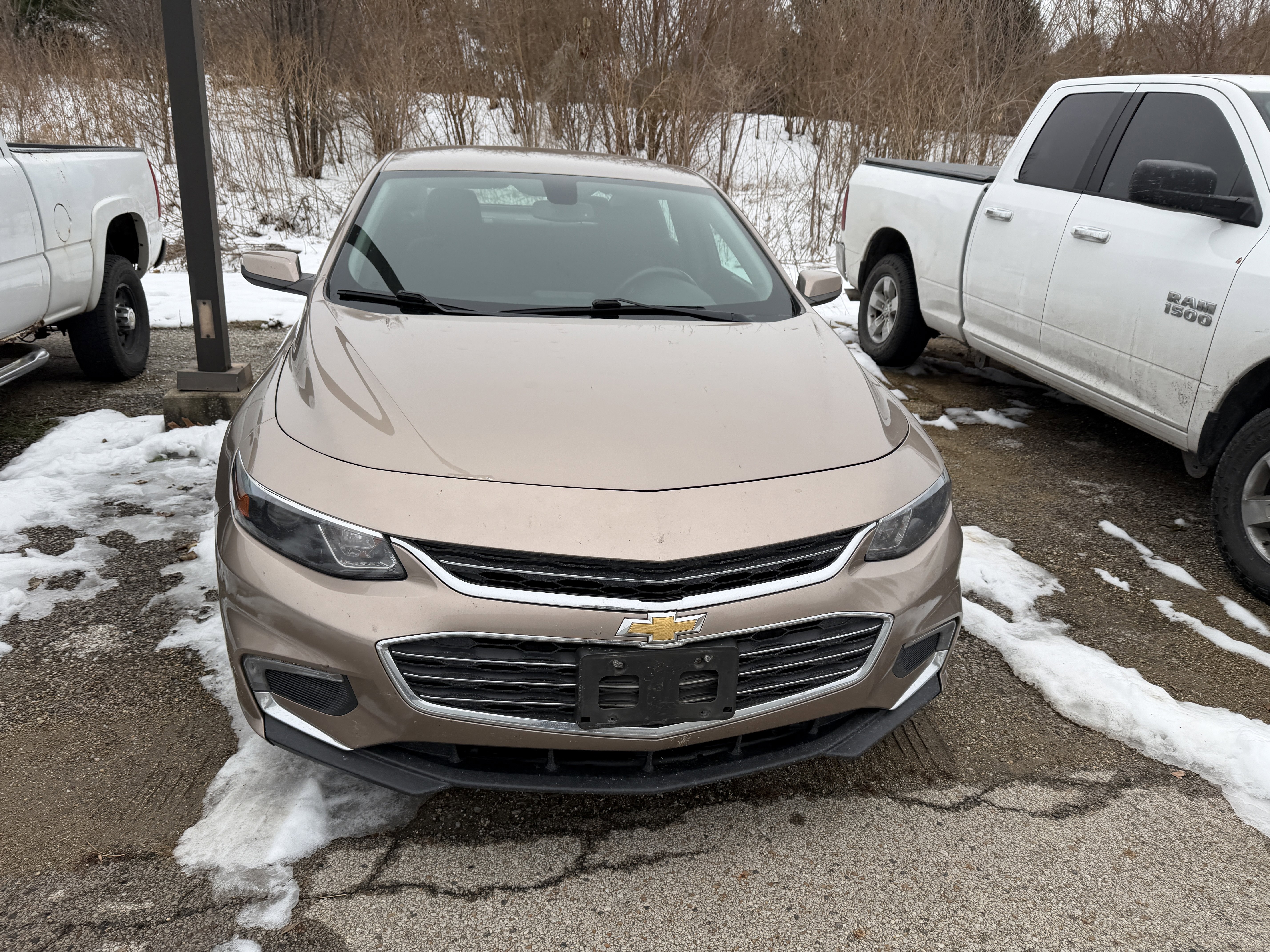 Used 2018 Chevrolet Malibu LT image 3