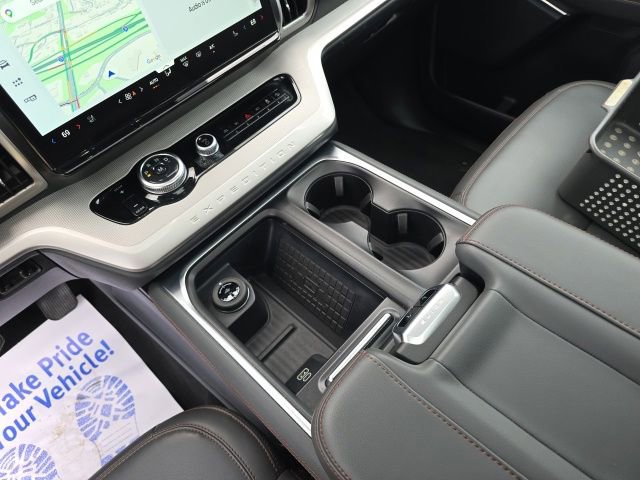 Used 2025 Ford Expedition Max Active AWD/4WD image 22