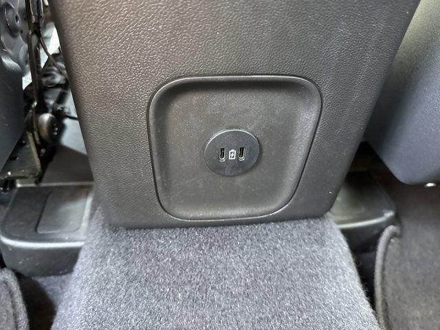 Used 2025 Ford Escape Platinum AWD/4WD image 17