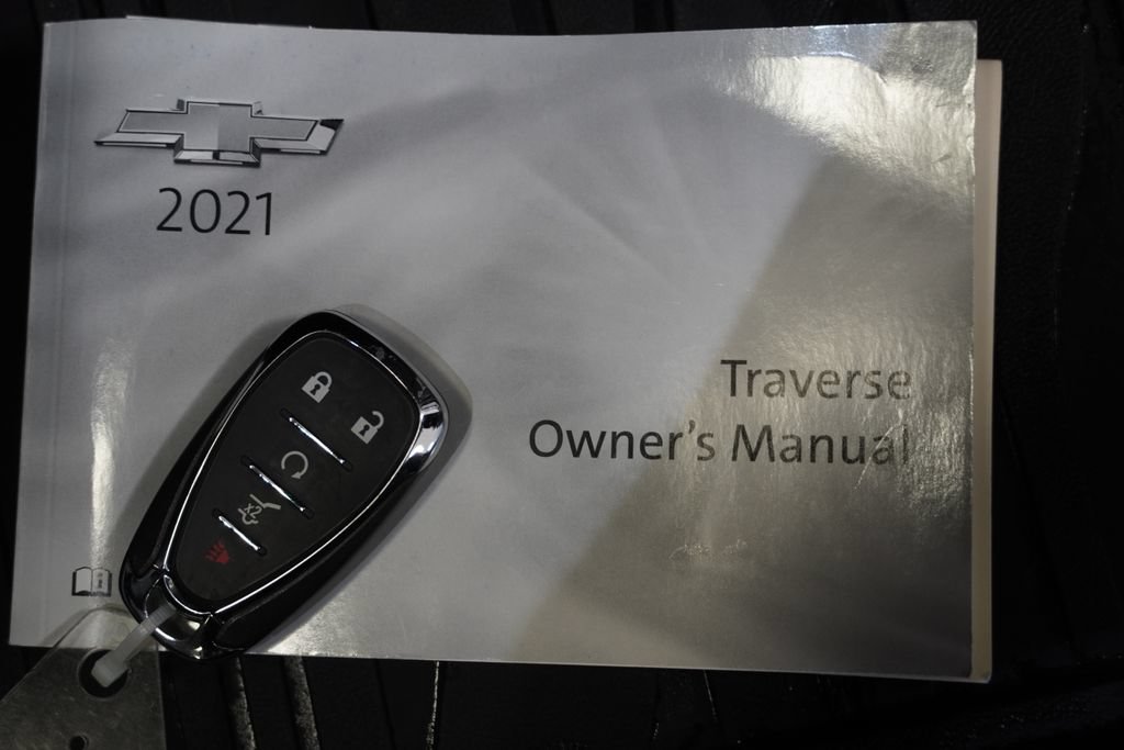 Used 2021 Chevrolet Traverse Premier AWD/4WD image 20