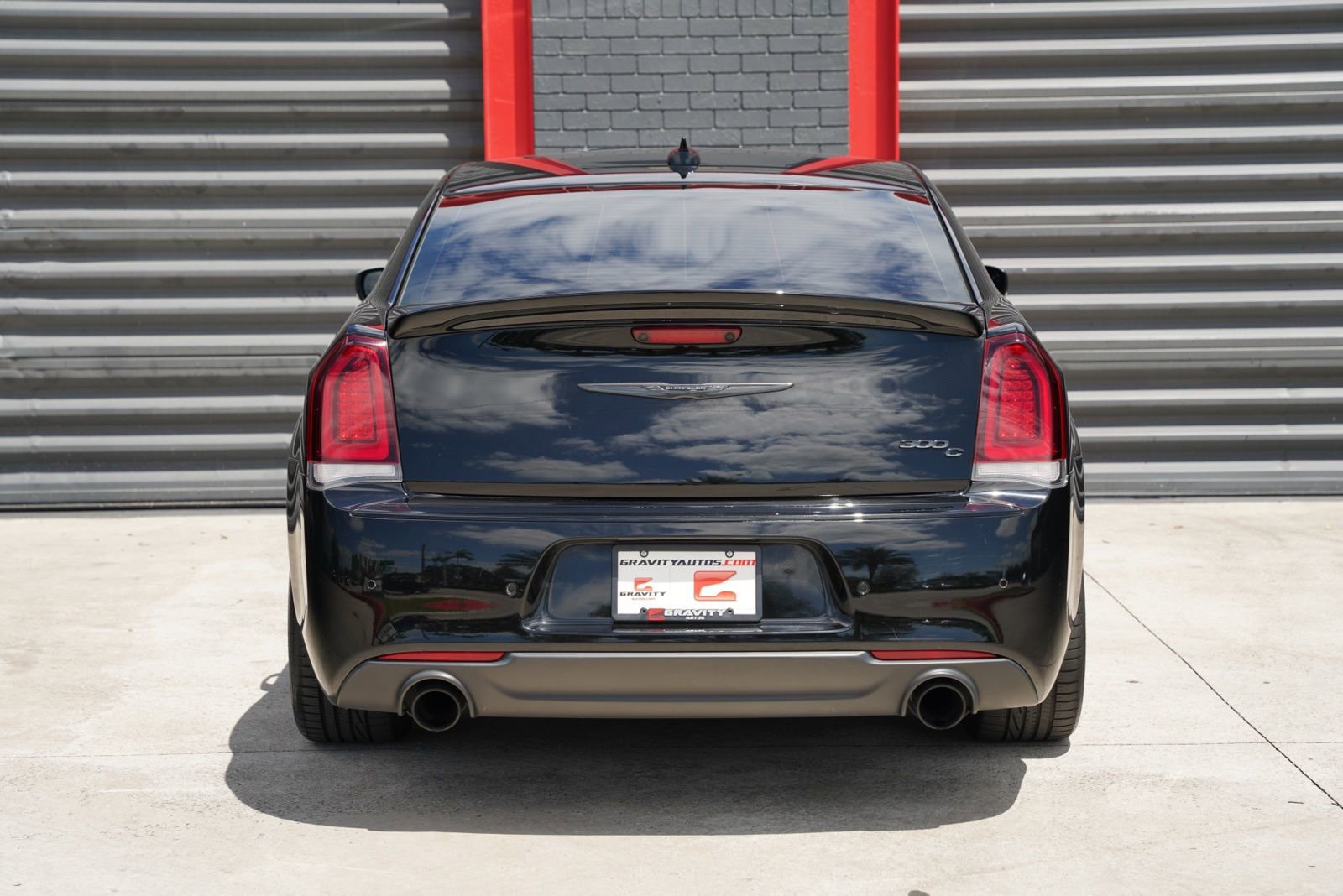 Used 2023 Chrysler 300 C image 6