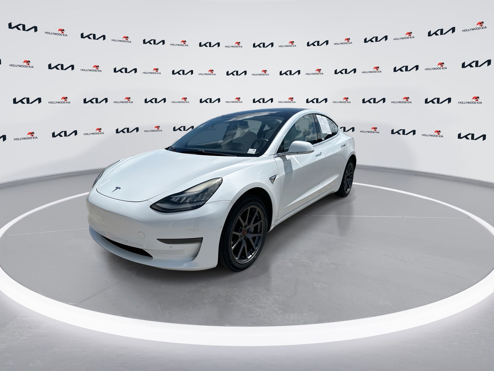 Used 2019 Tesla Model 3 Long Range image 4