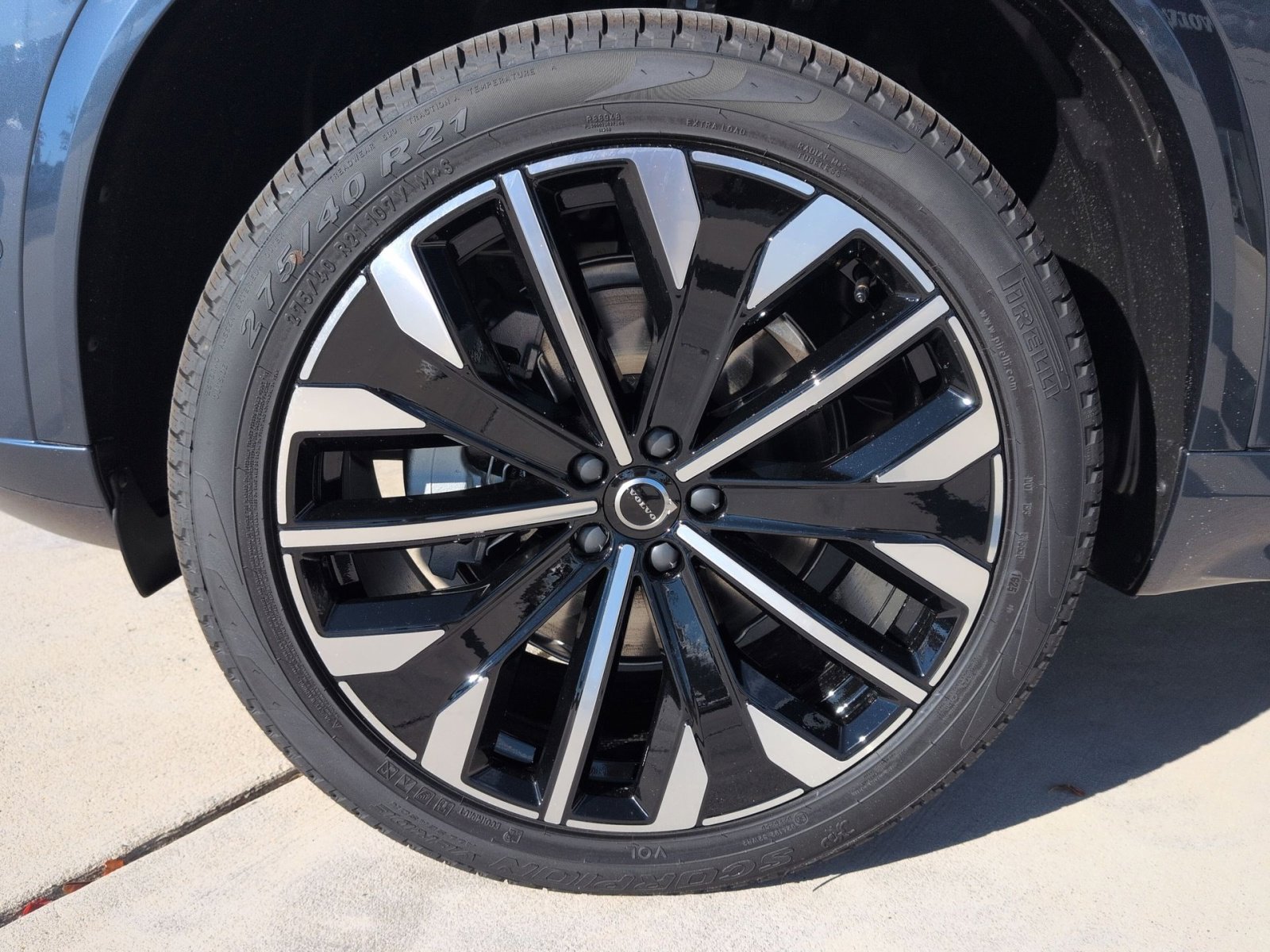 New 2026 Volvo XC90 B6 Ultra w/ Protection Package Premier image 12