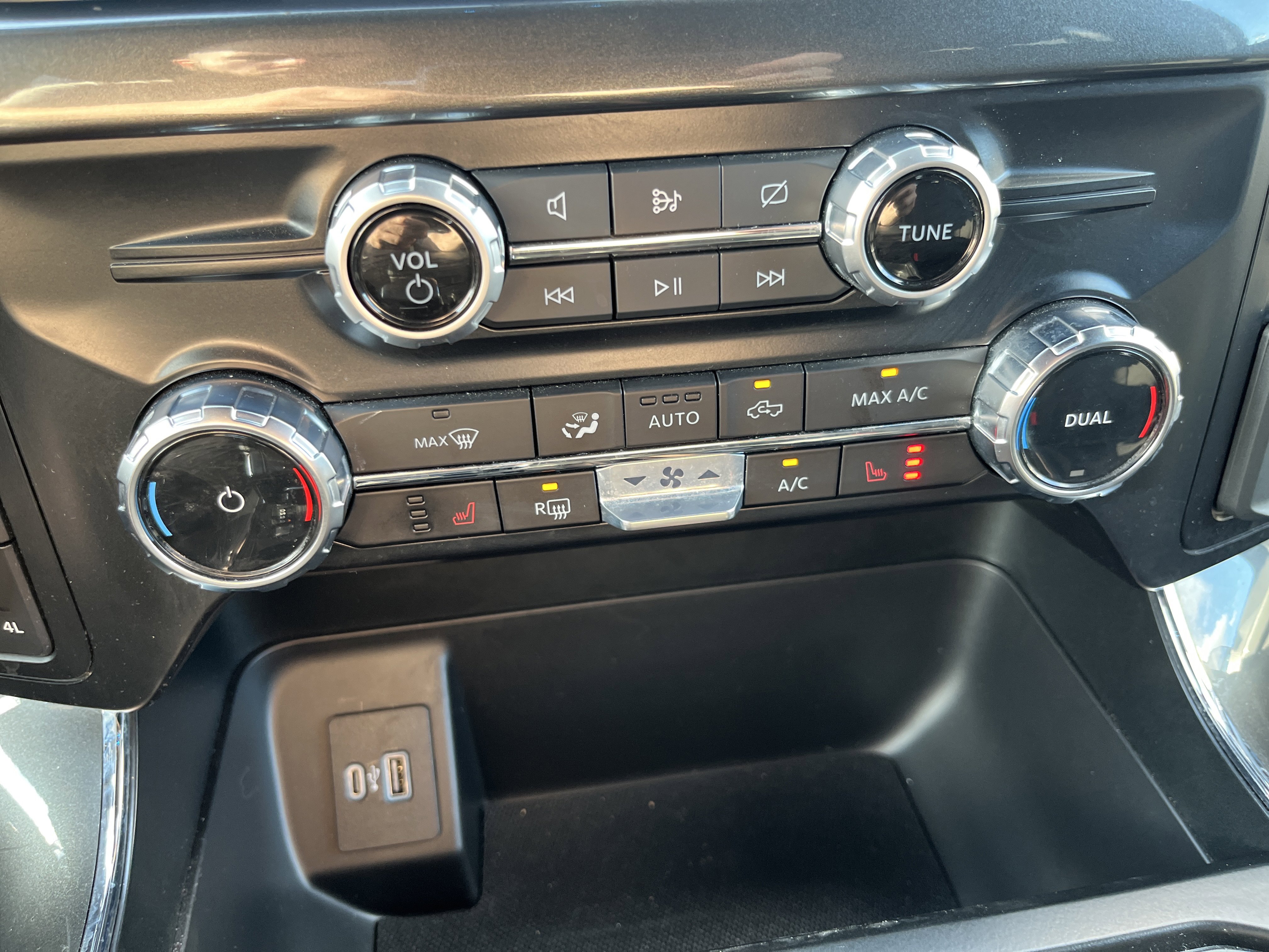 Used 2023 Ford F150 XLT w/ Equipment Group 302A High image 25