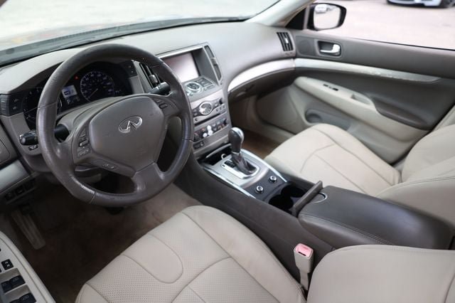 Used 2012 INFINITI G25 Journey RWD image 6