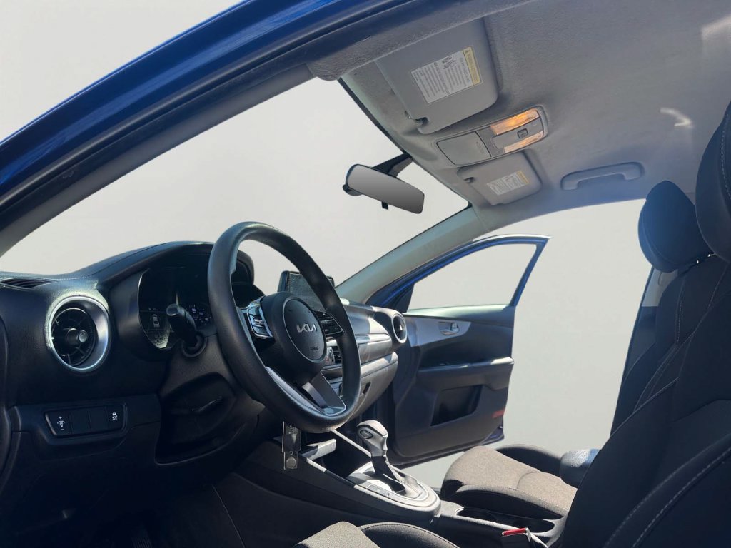 Used 2023 Kia Forte LXS FWD image 9