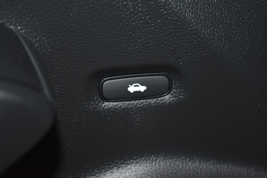 Used 2025 Honda Civic Sport image 6