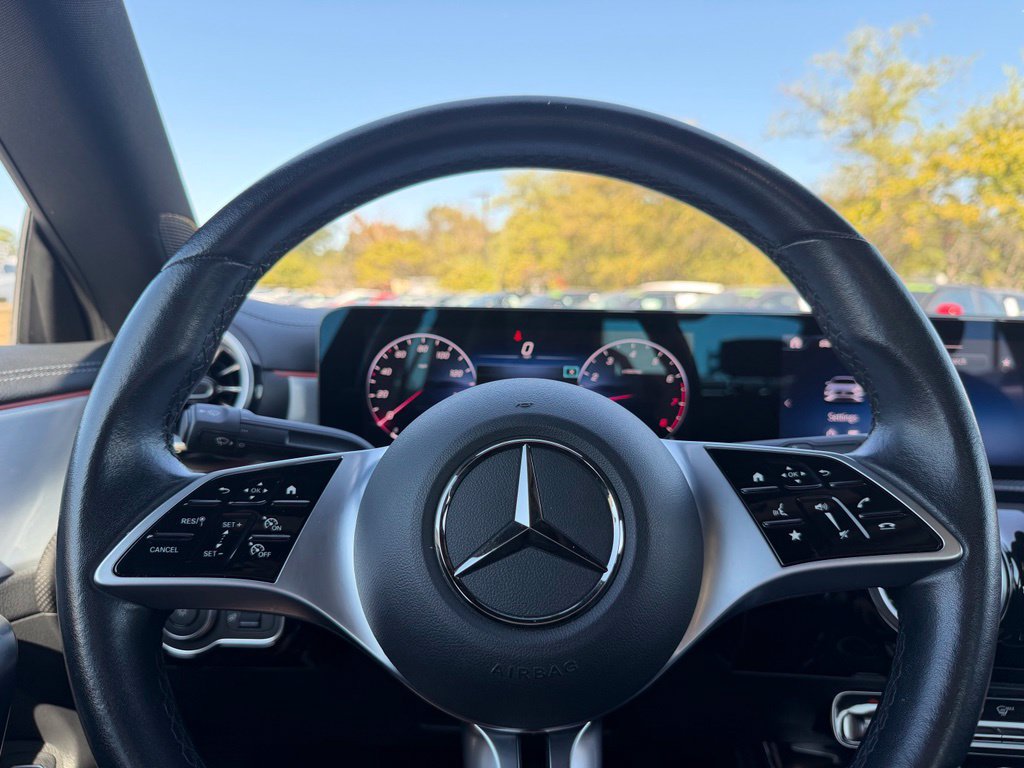 Used 2025 Mercedes-Benz CLA 250 image 11