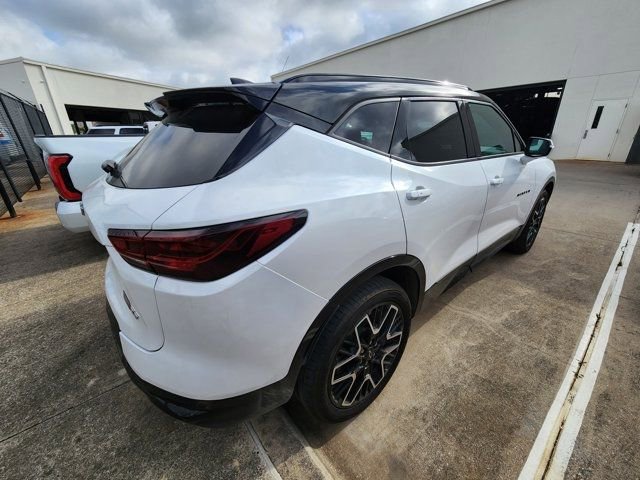 Used 2023 Chevrolet Blazer RS w/ Enhanced Convenience Package image 4