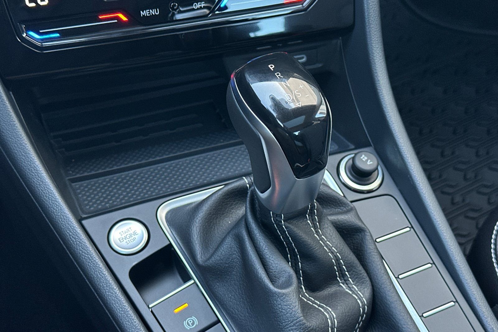 New 2026 Volkswagen Jetta SE FWD image 18