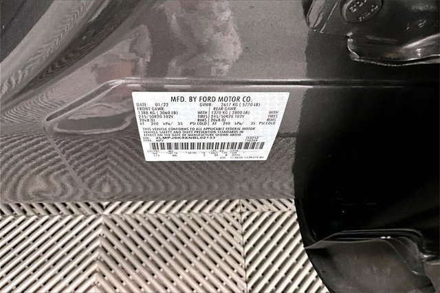 Used 2022 Lincoln Nautilus Reserve w/ Monochromatic Package image 36