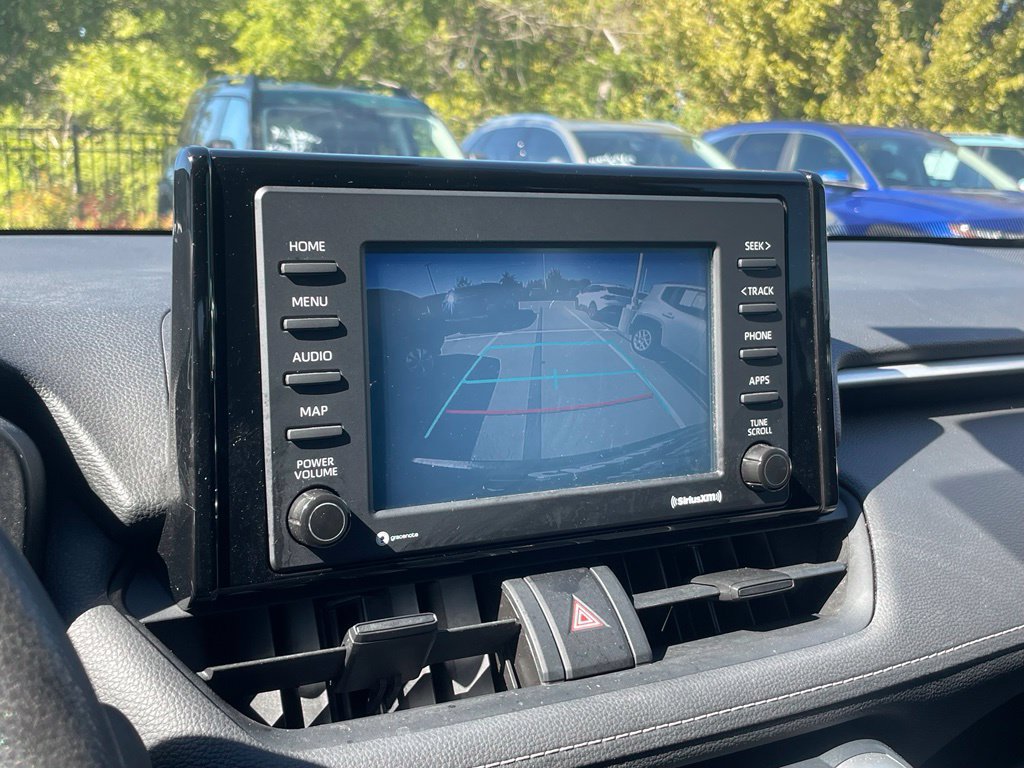 Used 2021 Toyota RAV4 XLE AWD/4WD image 16