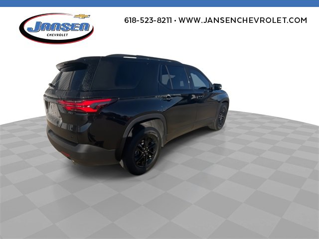 Used 2022 Chevrolet Traverse LT w/ Midnight/Sport Edition image 8