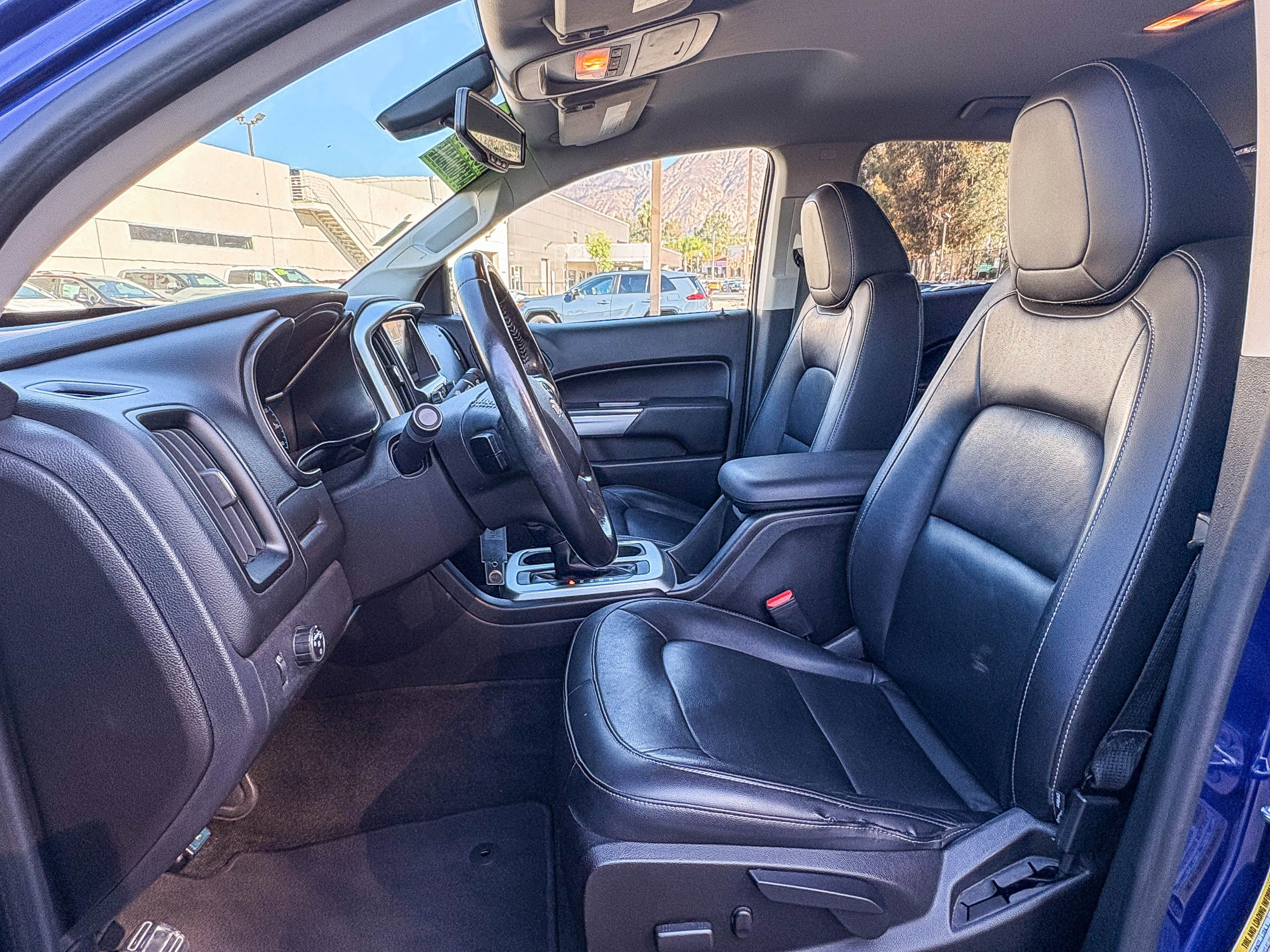 Used 2016 Chevrolet Colorado LT w/ Luxury Package, Chrome RWD image 17