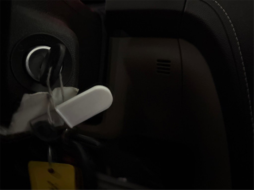 Used 2014 GMC Acadia Denali image 39