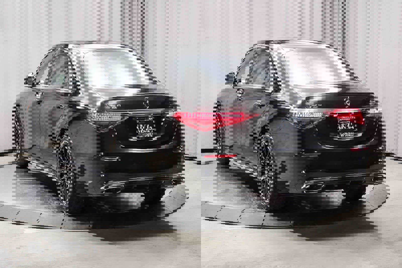 Certified 2026 Mercedes-Benz S 580 4MATIC Sedan image 2