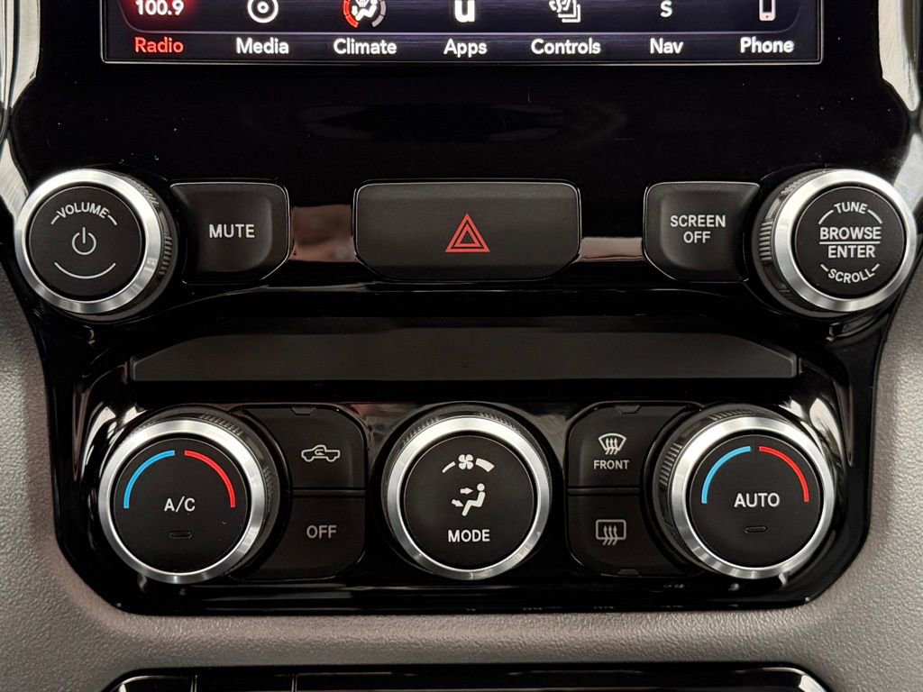 Used 2022 RAM 1500 Big Horn image 10