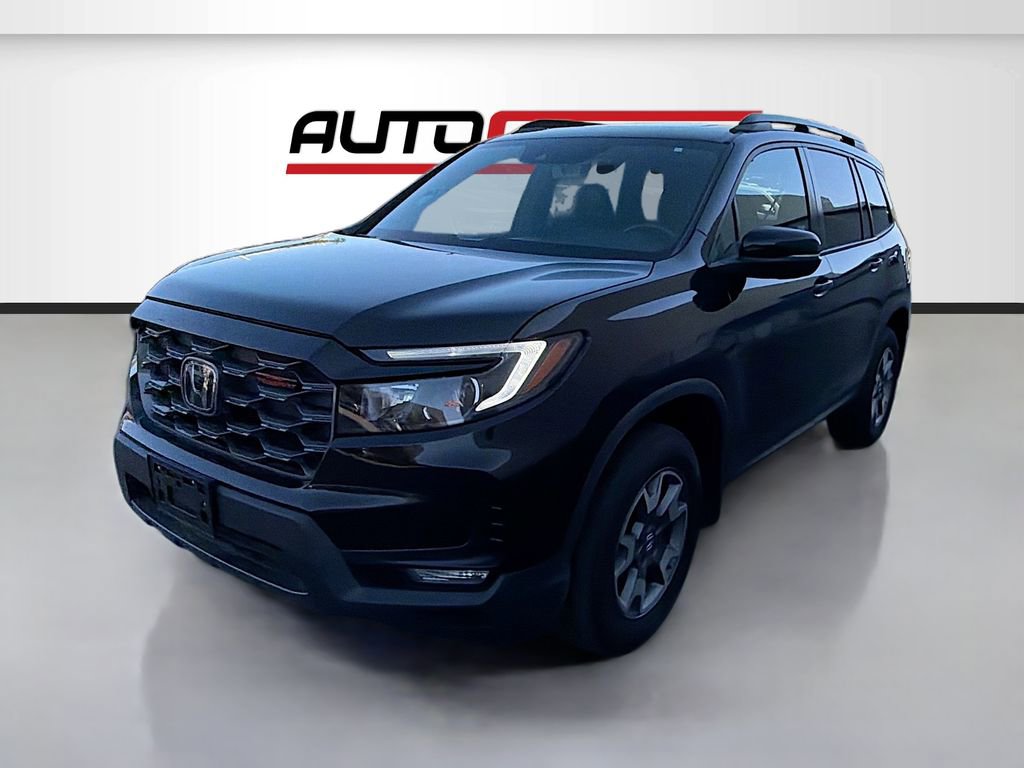Used 2023 Honda Passport TrailSport image 3