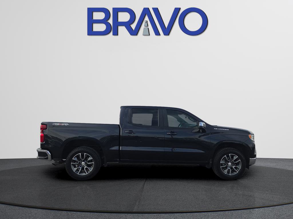 Used 2023 Chevrolet Silverado 1500 LT AWD/4WD image 3