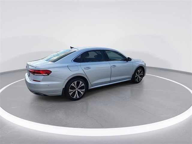 Used 2020 Volkswagen Passat 2.0T SEL image 8