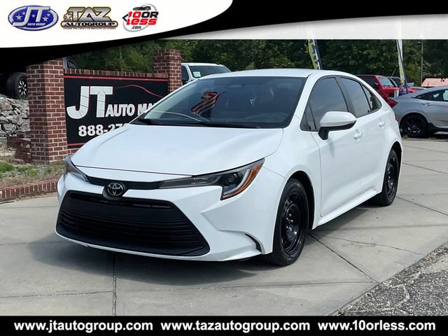 Used 2024 Toyota Corolla LE FWD image 3