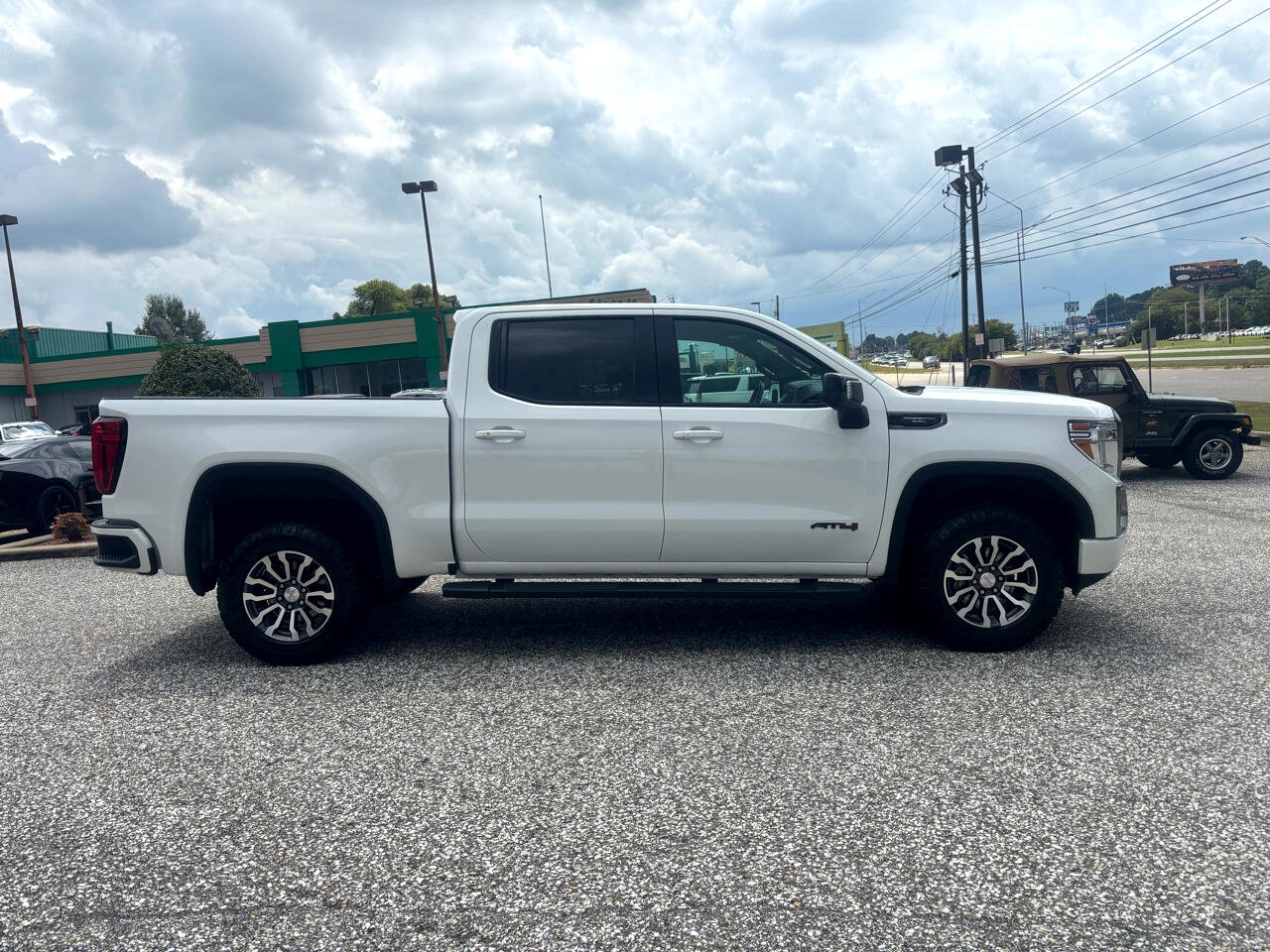 Used 2020 GMC Sierra 1500 AT4 w/ AT4 Premium Package image 6
