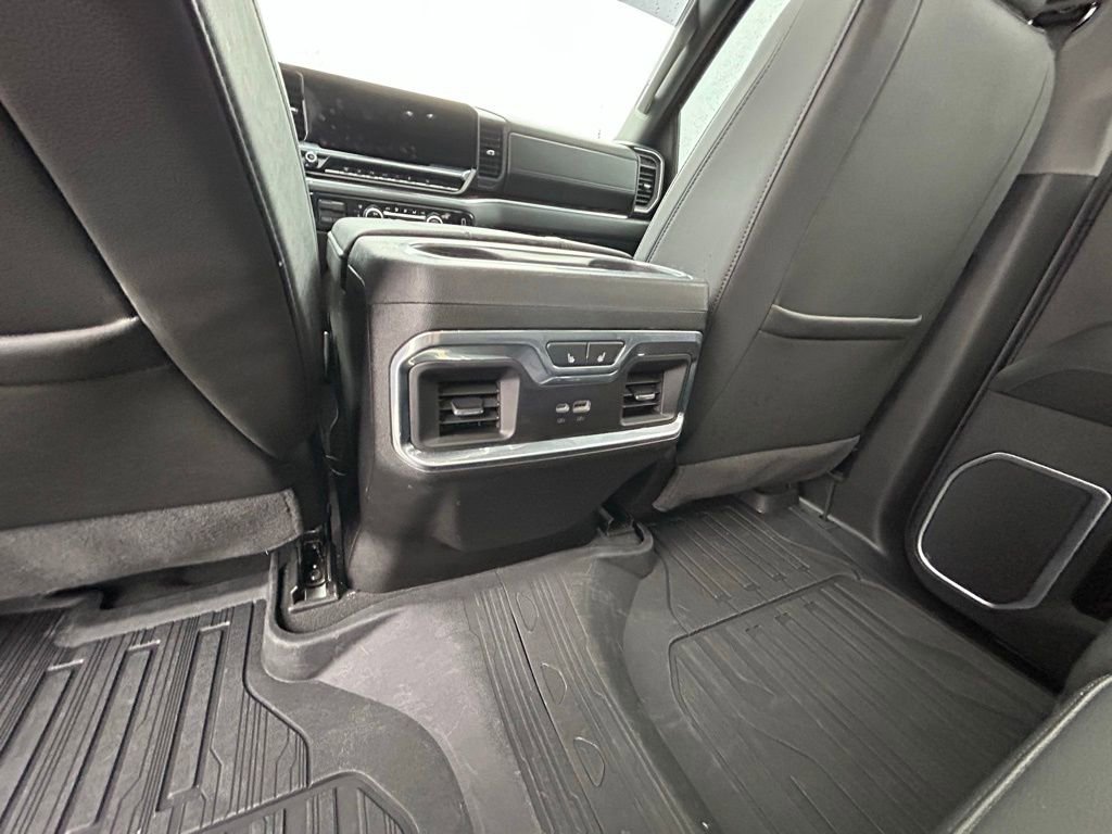 Used 2025 GMC Sierra 2500 SLT w/ SLT Premium Package image 19