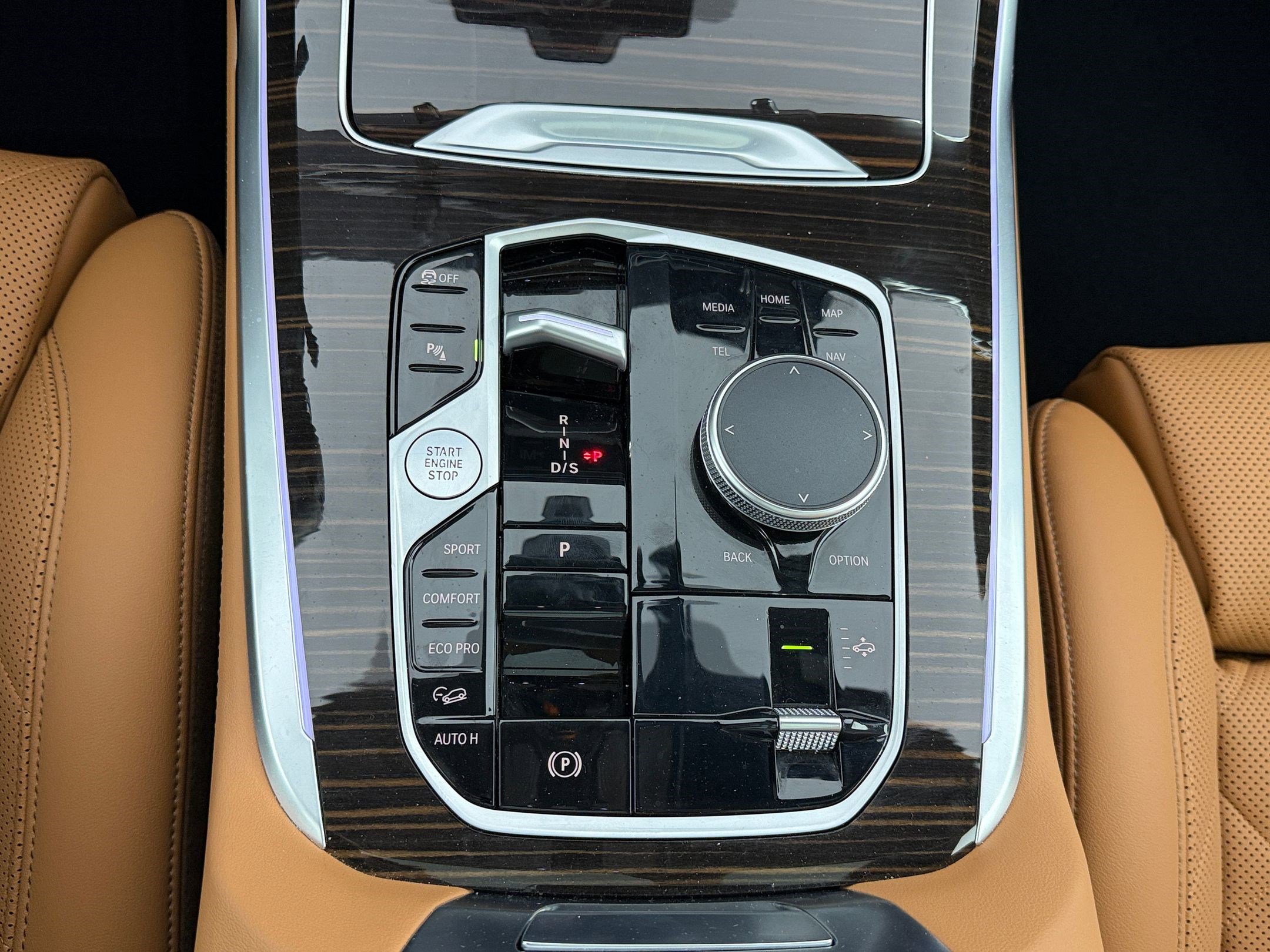 Used 2026 BMW X7 xDrive40i image 17