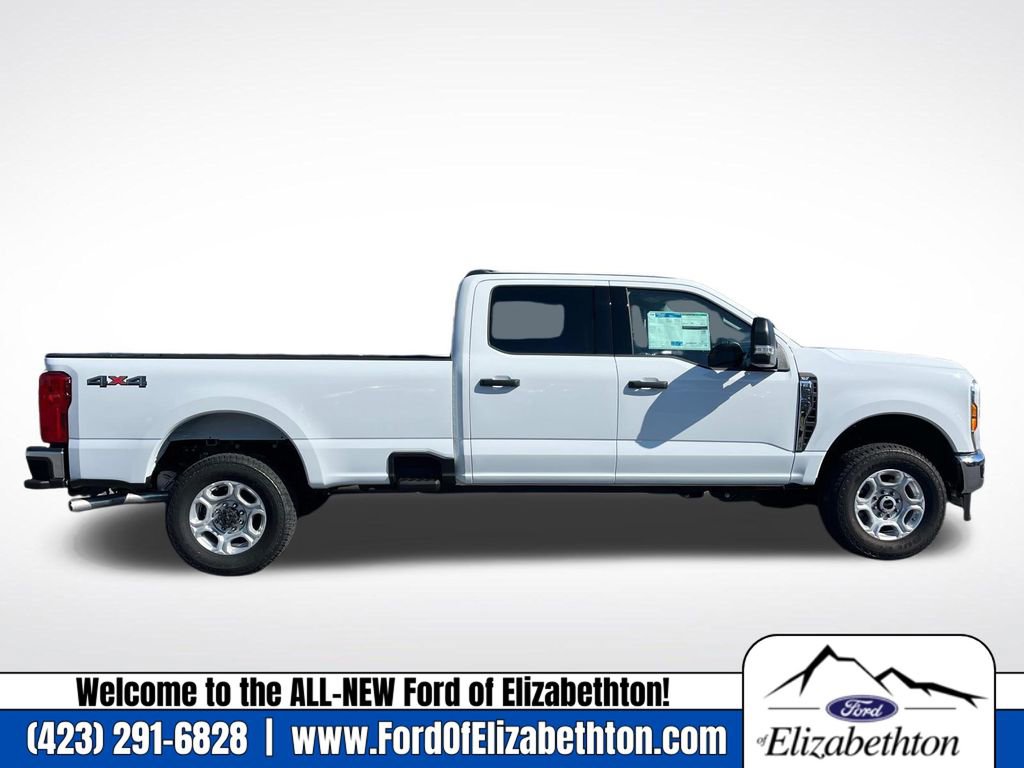 New 2026 Ford F350 4x4 Crew Cab Super Duty image 2