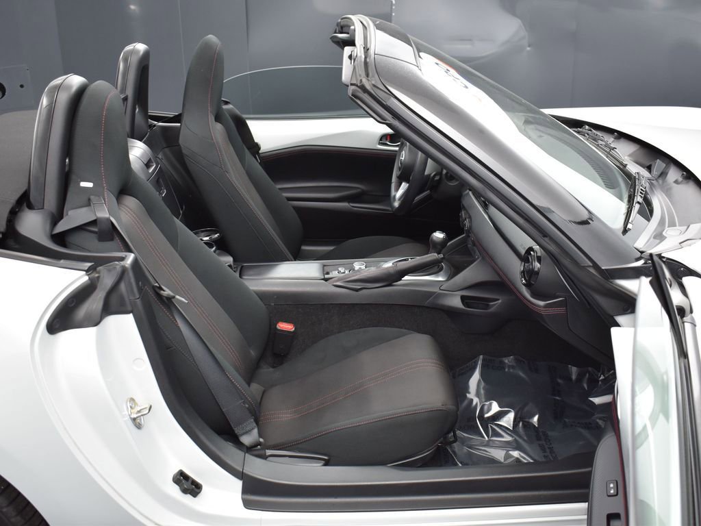 Used 2019 MAZDA MX-5 Miata Club image 21