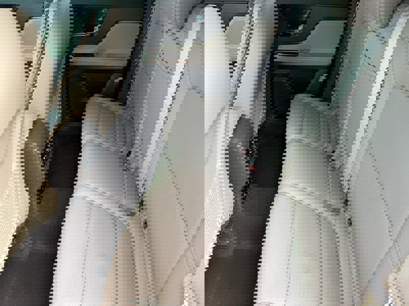 Used 2024 Lincoln Corsair Reserve w/ Equipment Group 201A image 16