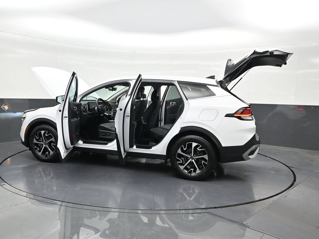 Used 2024 Kia Sportage EX FWD image 35