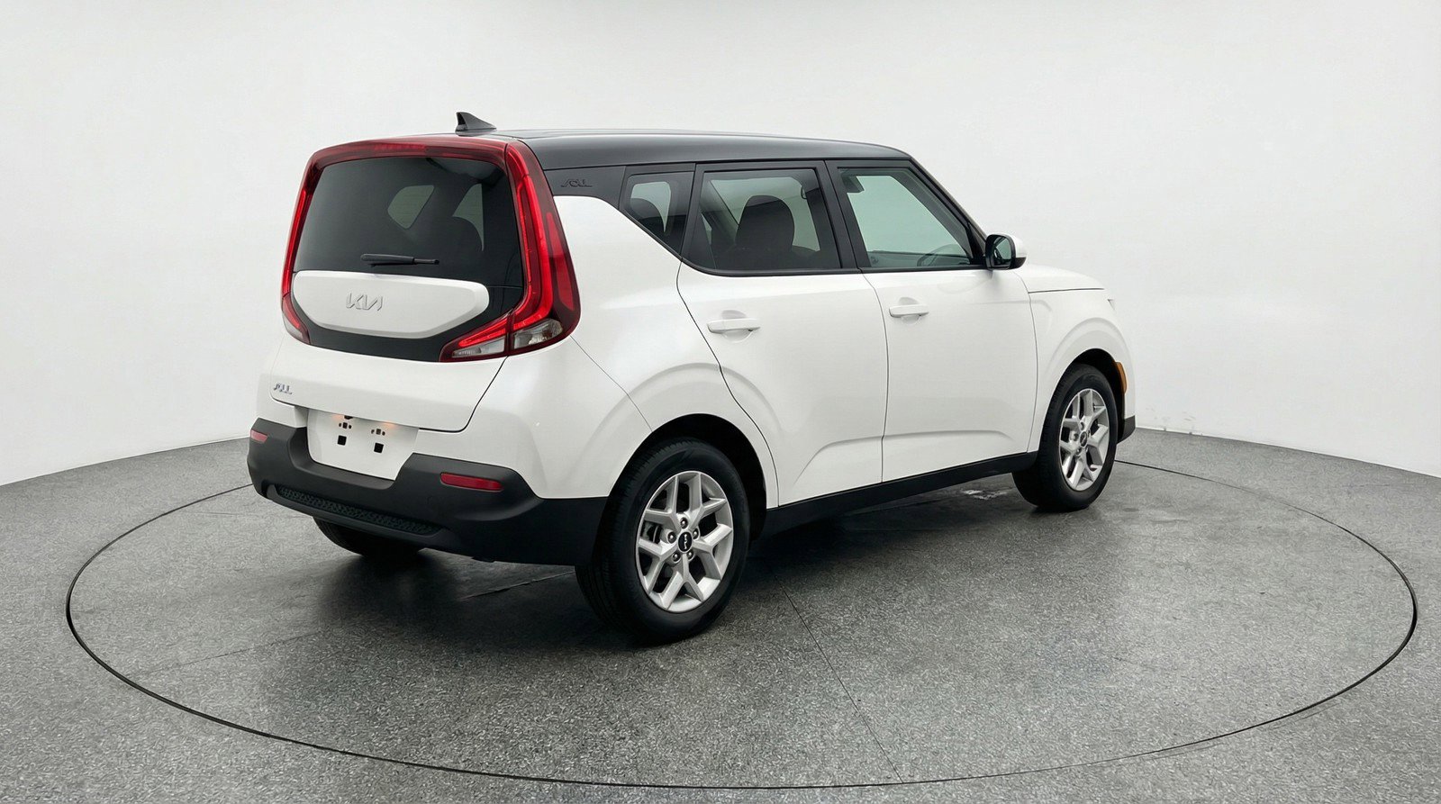 Used 2025 Kia Soul LX w/ LX Technology Package image 9