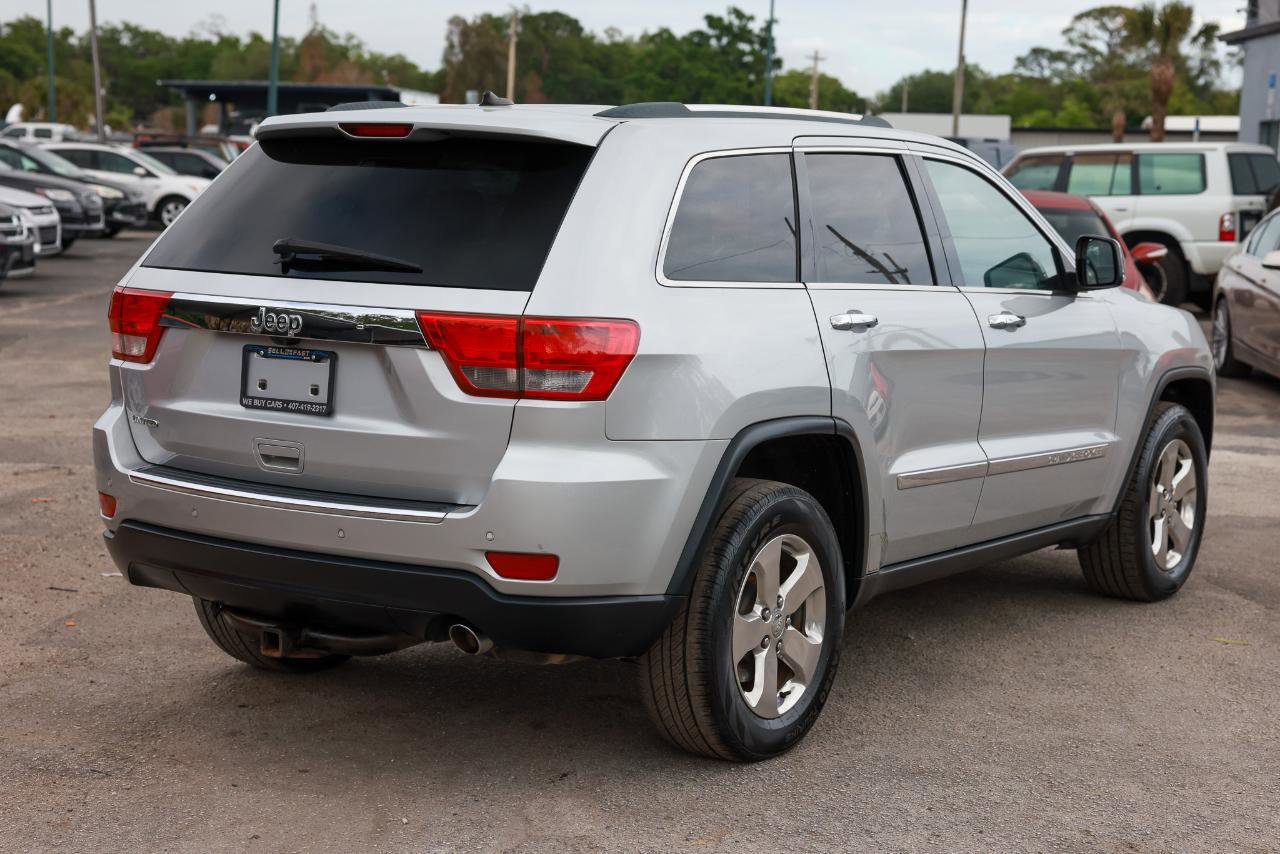 Used 2013 Jeep Grand Cherokee Limited image 11