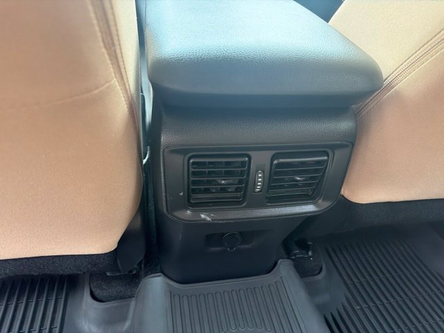 Used 2020 Toyota RAV4 LE w/ All Weather Liner Package AWD/4WD image 17