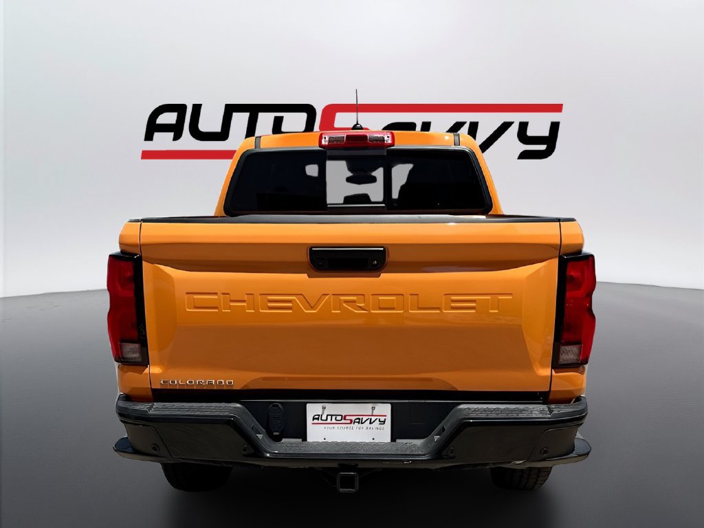 Used 2025 Chevrolet Colorado Z71 w/ Technology Package AWD/4WD image 6